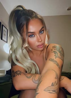 Selena Parker selenaparkerr OnlyFans