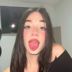 Mia 🏳️‍⚧️ 18yo ˚.🎀༘⋆ miakitty.ts OnlyFans