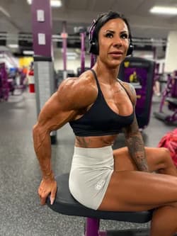 Crystal 🖤 Gym GF yourgymgirlfriend OnlyFans