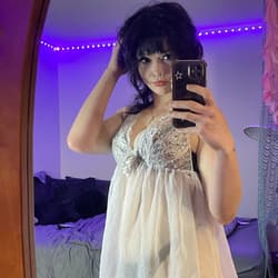 quinn quinn.queen OnlyFans