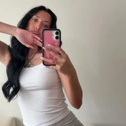 𝓷𝓪𝓸𝓶𝓲  naomispams OnlyFans