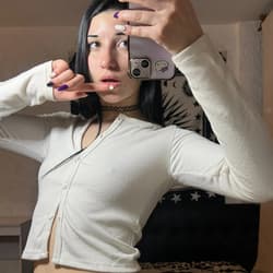 ｡‧˚ʚ ୨ivyৎ ɞ˚‧｡⋆ sleepless.ivyy OnlyFans