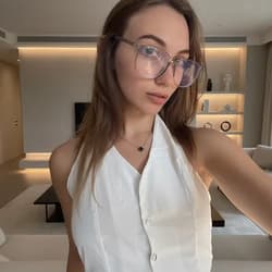 Emma emmauzi OnlyFans
