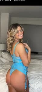 Catrina thecourtneynextdoor OnlyFans