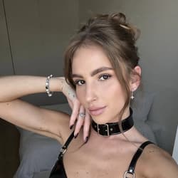 Sofia mistress 👠 sophie_yourqueen OnlyFans