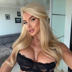 Liana 🥰 liana_blondy OnlyFans