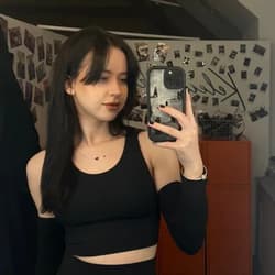 Bella bella_su OnlyFans