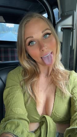 Mila Slushie 🥤 deepthroatslushie OnlyFans