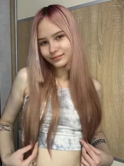 Lika 🍓 tiny_lika OnlyFans